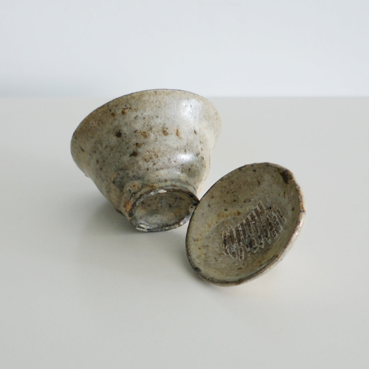Manabu Kachi lidded bowl