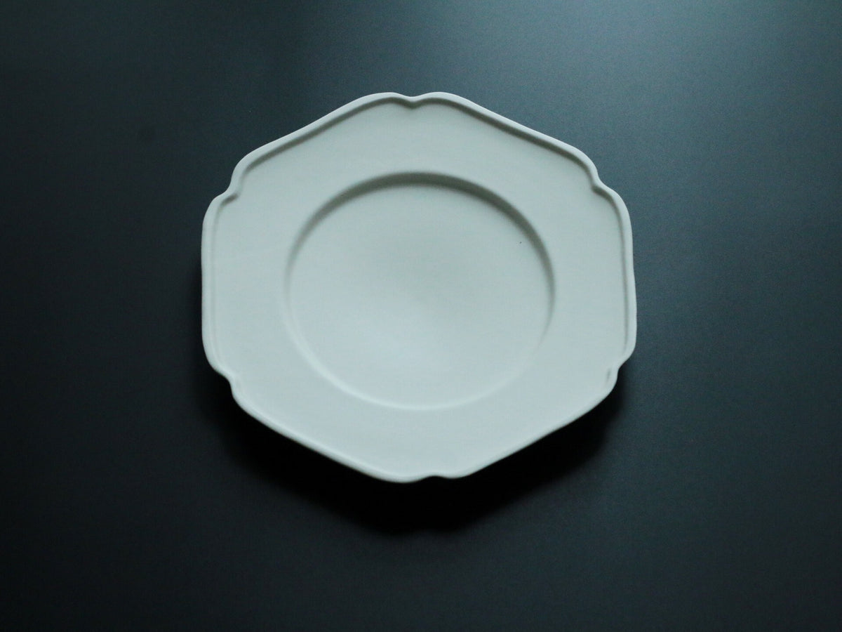 So Terui scalloped-edge plate / breakfast plate / cake plate