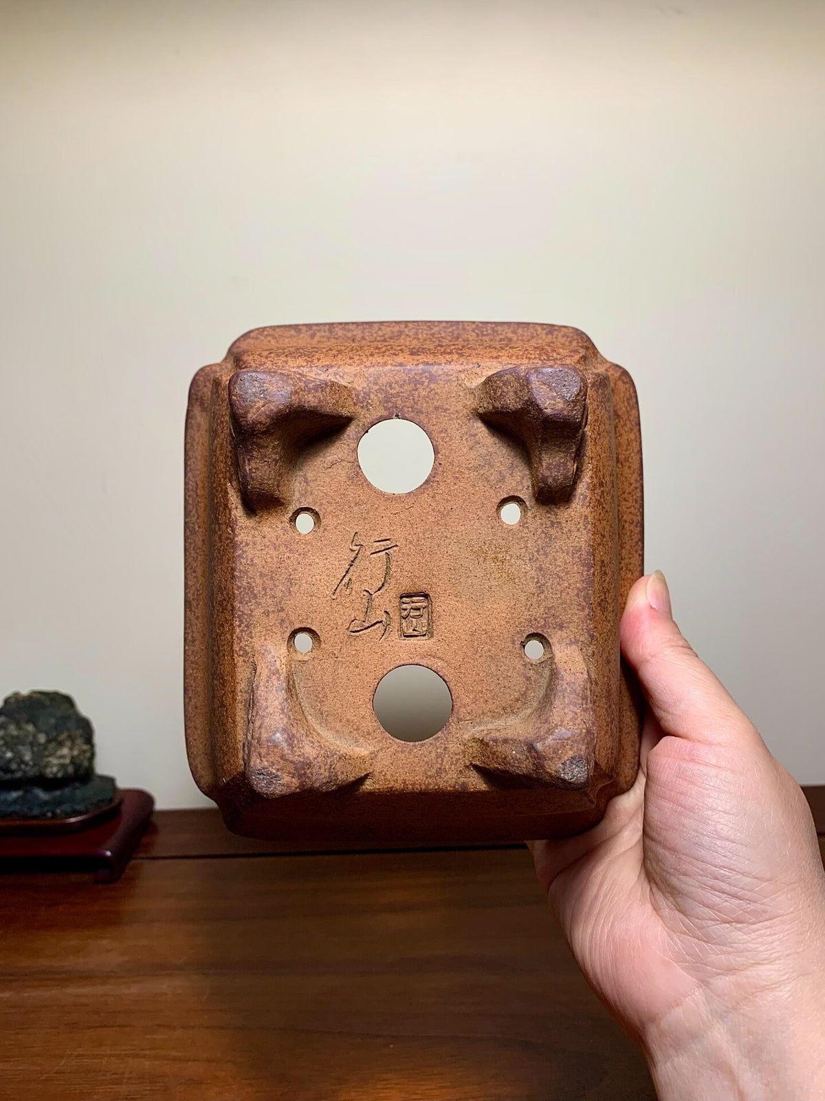 Outer Rim Corner-Inset Cloud Feet Rectangular Japanese Flower Pot by Nakano Gyōzan