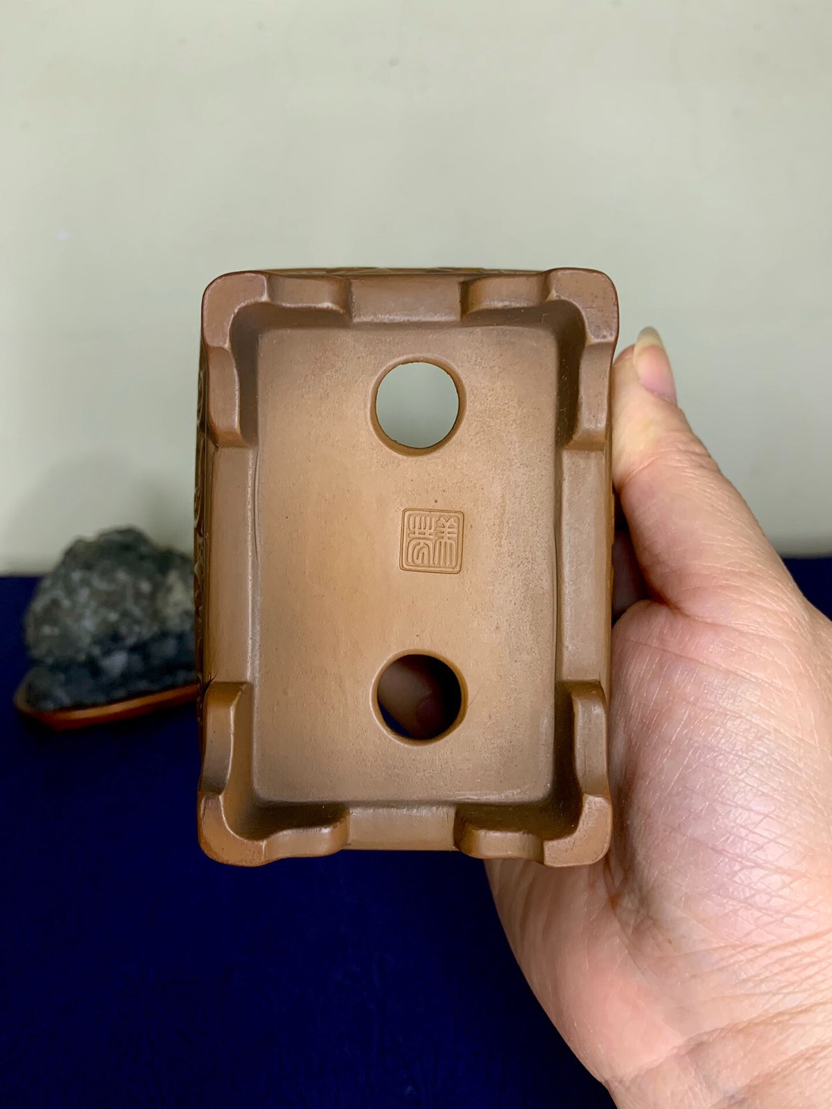 Four-Panel Painted Panels Relief-Carved Small Rectangular Japanese Pot by Hirata Migen