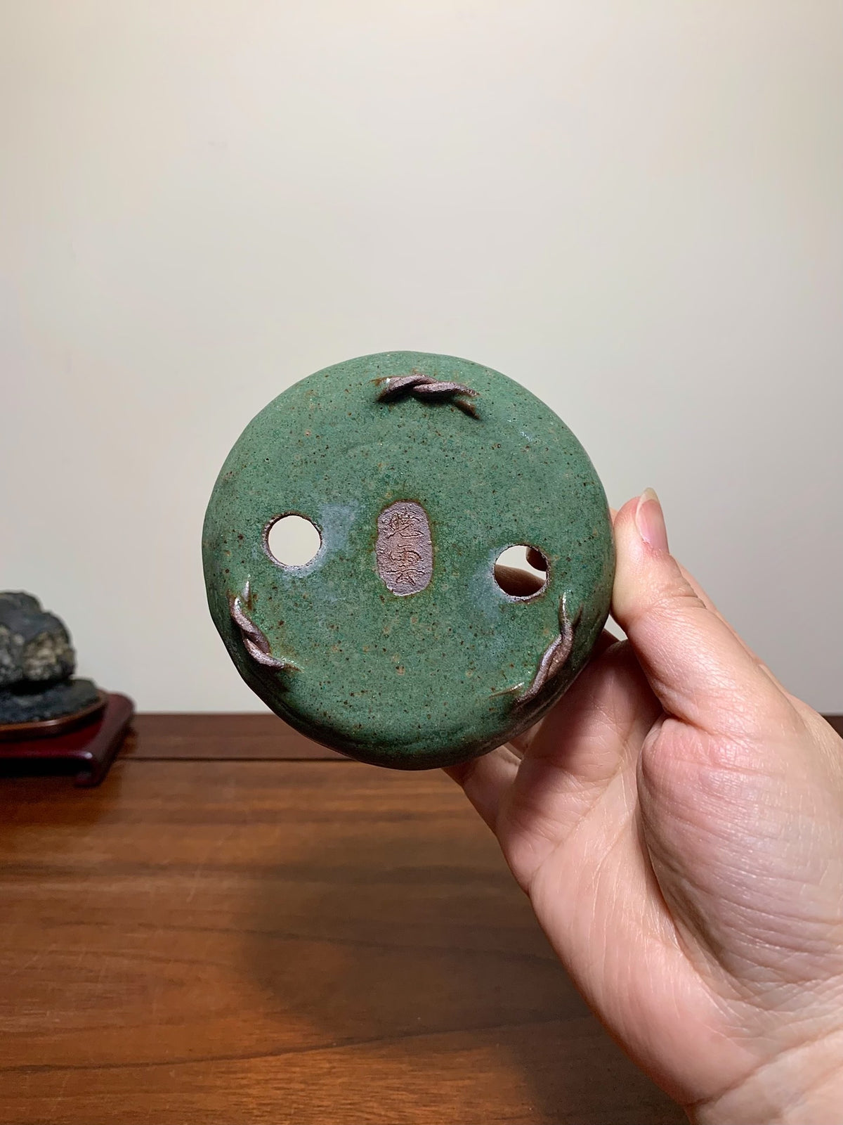 Hand-Pinched Green-Glazed Round Pot by Arai Akio