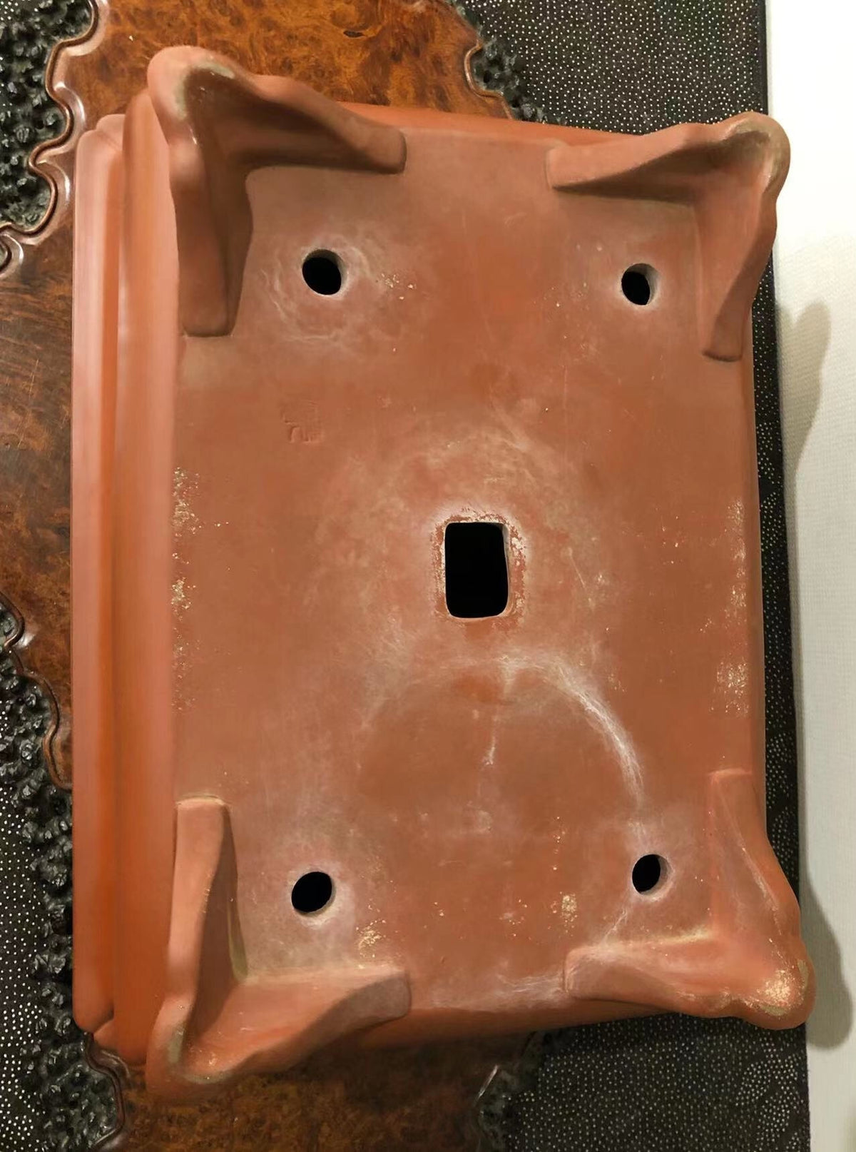 Antique Pot by Kōyō