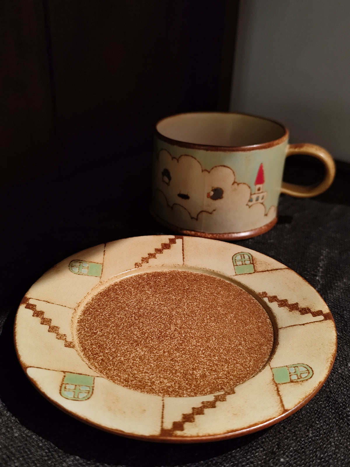 大柿 carved cup and saucer K