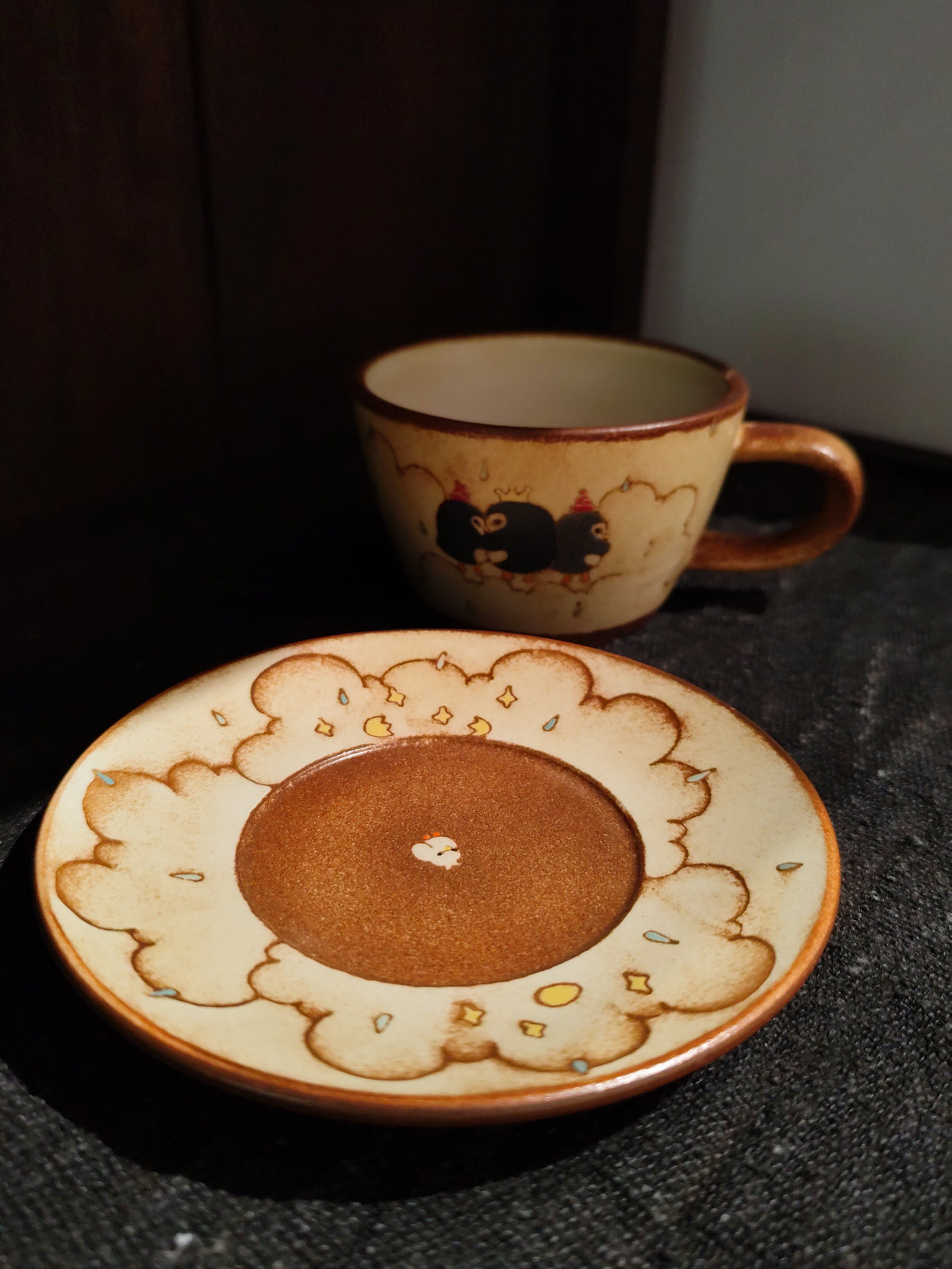 大柿 carved cup and saucer - L