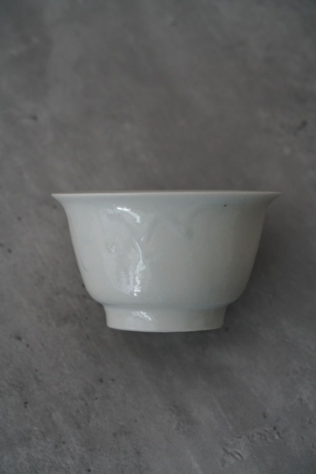 Japanese ceramic artist Tsutomu Takeshita wood-fired white porcelain bowl — 11 cm, 6.5 cm high