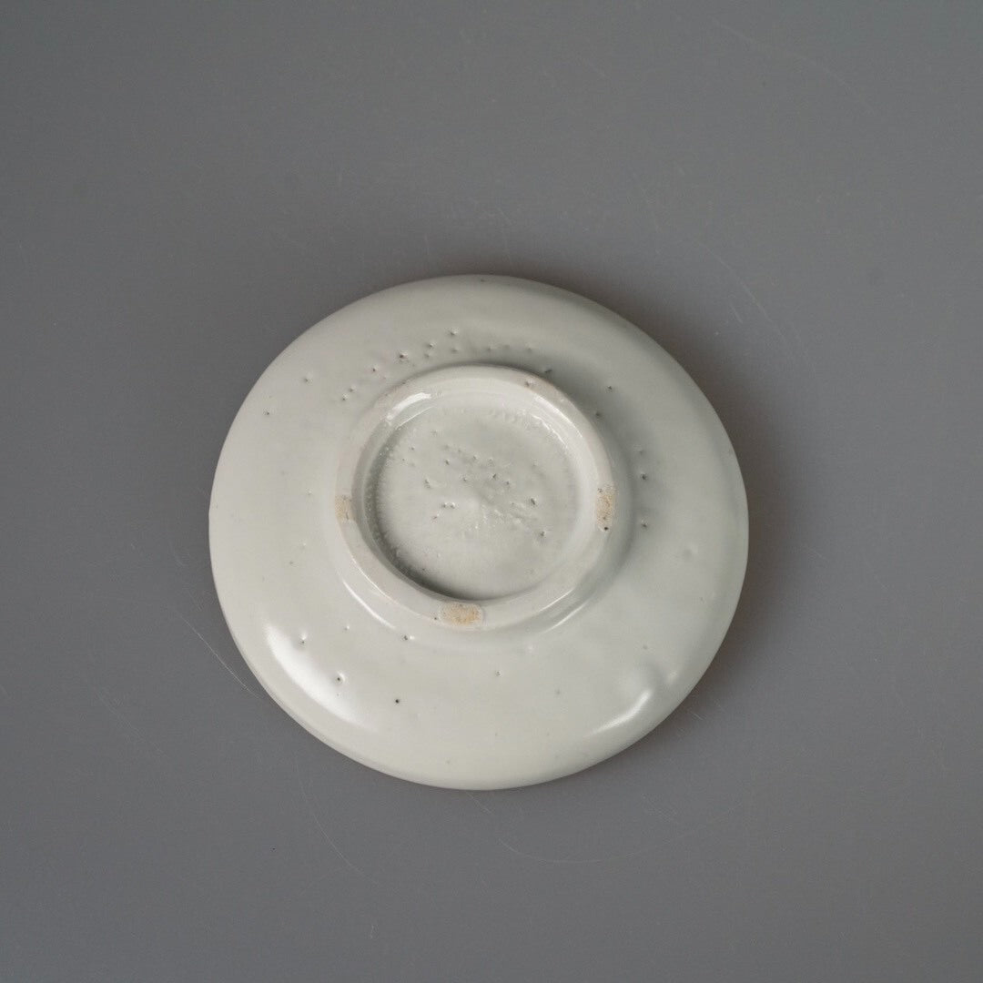 Japanese ceramic artist Kameta Daisuke white porcelain shallow plate — 12 cm, 2.5 cm high — piece 3 of 3