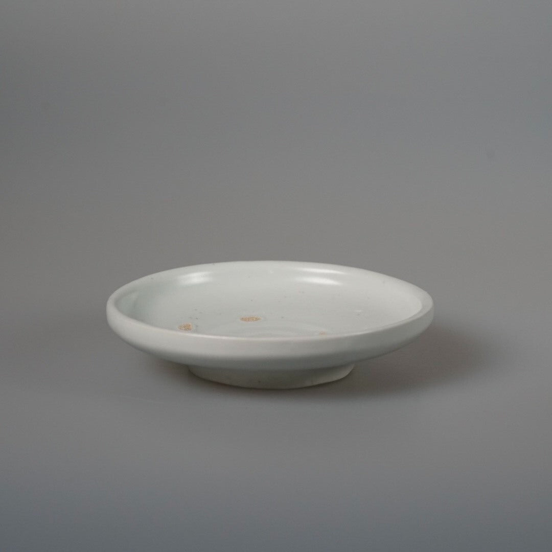 Japanese ceramic artist Kameta Daisuke white porcelain shallow plate — 12 cm, 2.5 cm high — piece 3 of 3