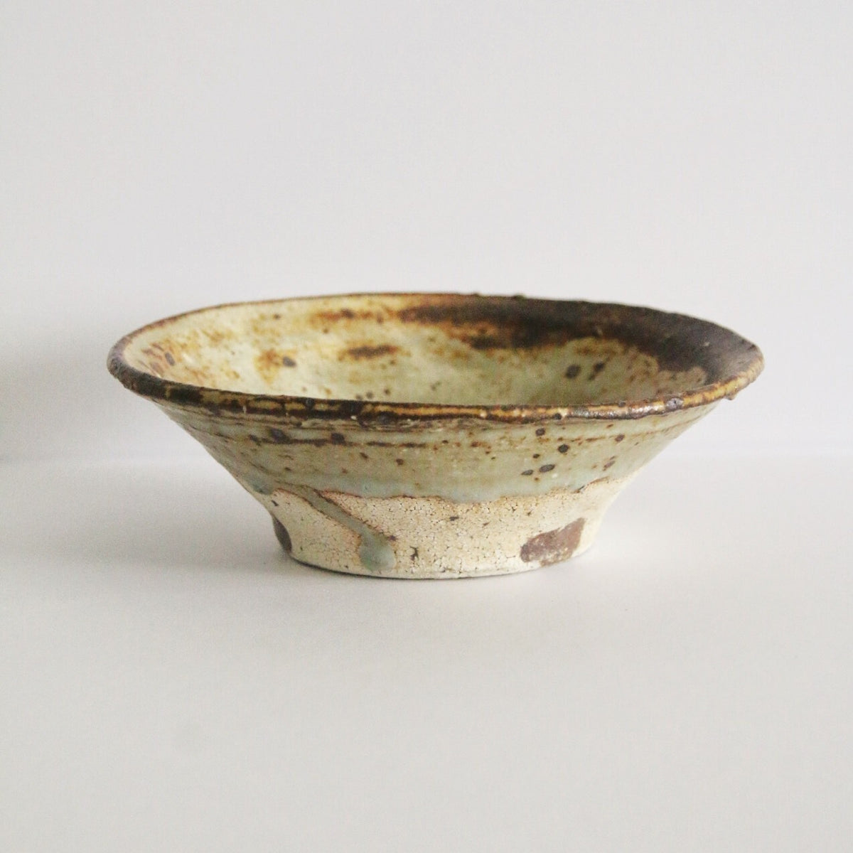 Shigeru Inoue round bowl / small bowl / dinner plate