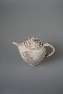 Japanese ceramic artist Kiko Ando teapot