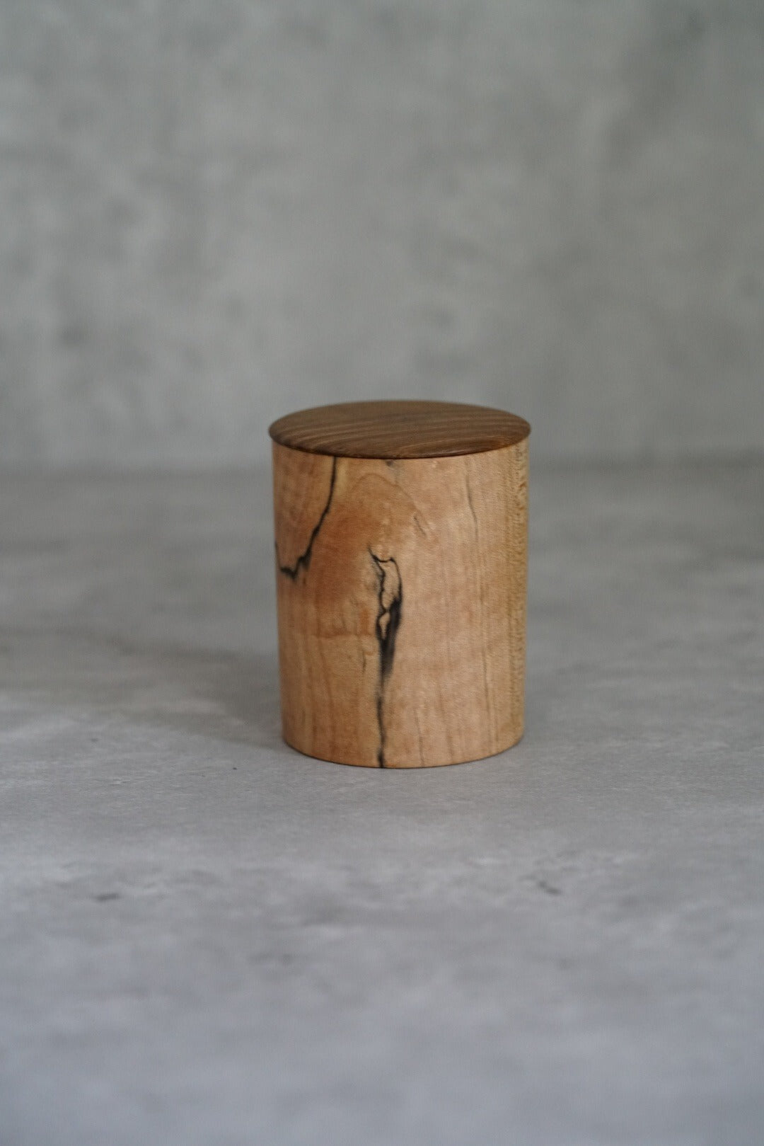 Japanese woodwork artist Tatsunori Sato lidded storage jar — 5.2 cm, 6.5 cm high