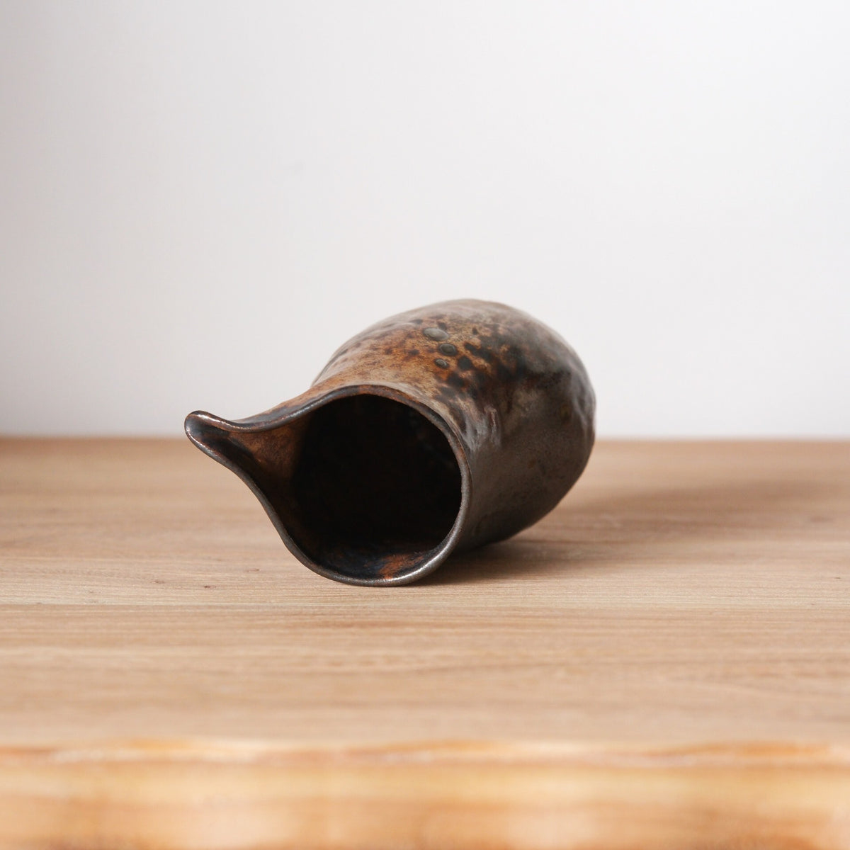 Wakana Yara lipped pouring bowl / fair cup