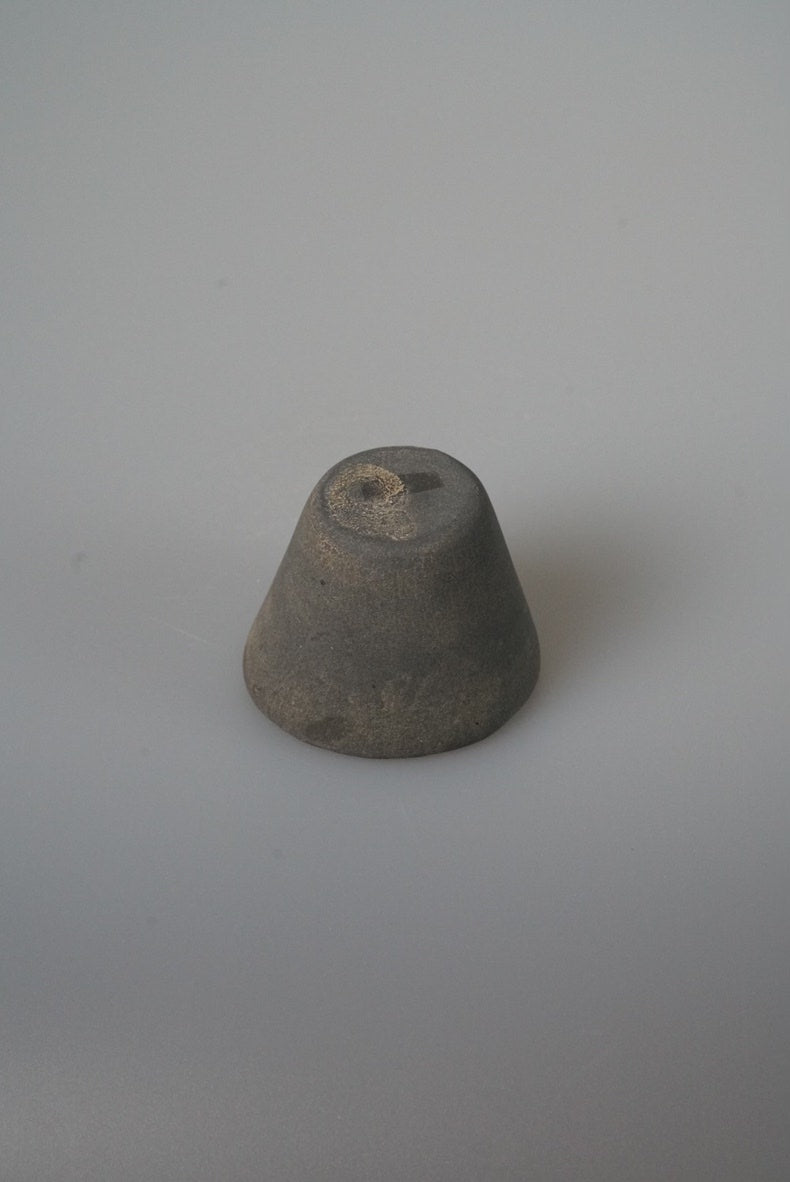 Japanese ceramic artist Takayuki Watanabe hand-held cup