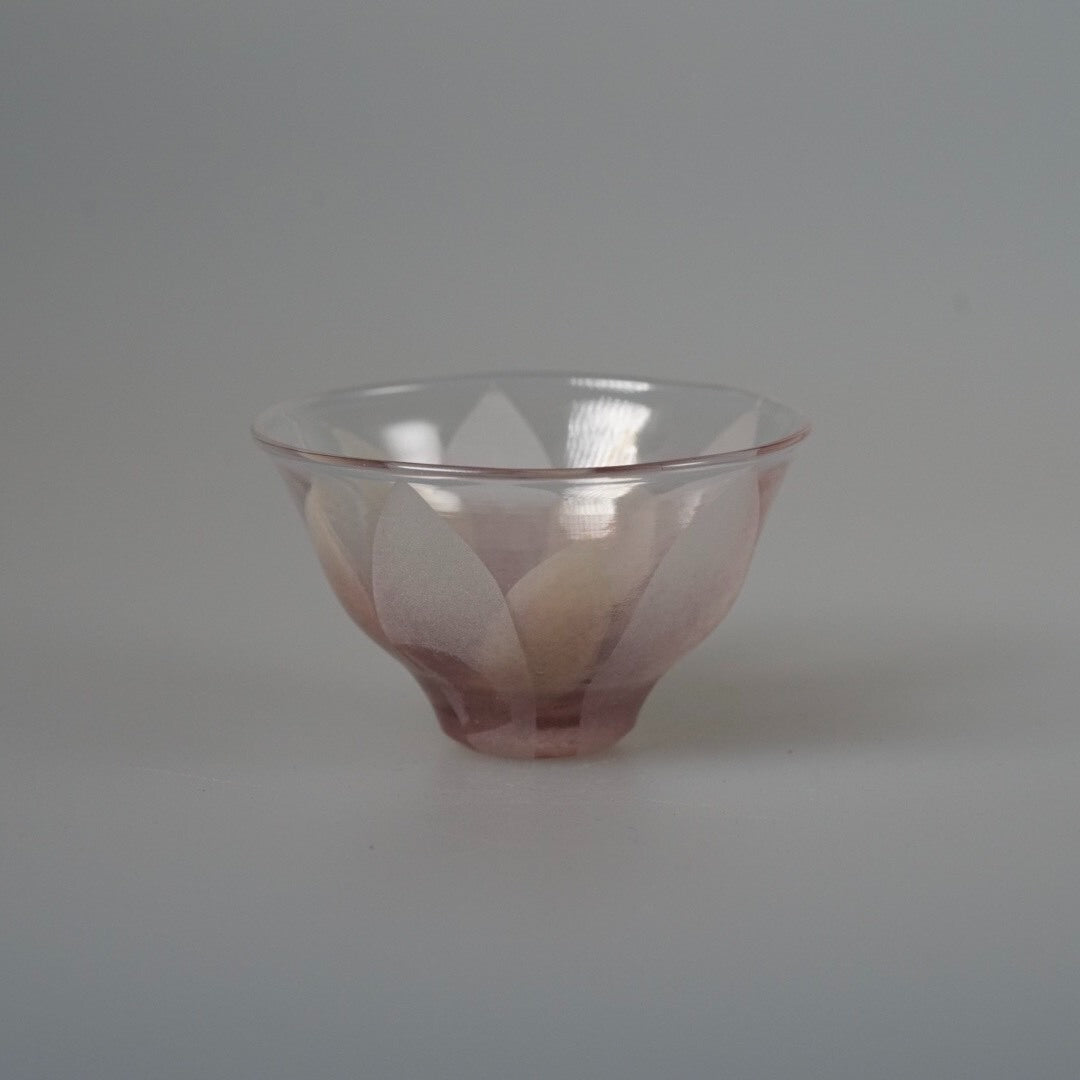 Japanese glass artist Ito Natsuki handmade tea cup — 8 cm, 4 cm high, 80 ml — piece 2 of 2