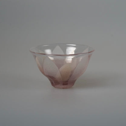 Japanese glass artist Ito Natsuki handmade tea cup — 8 cm, 4 cm high, 80 ml — piece 2 of 2