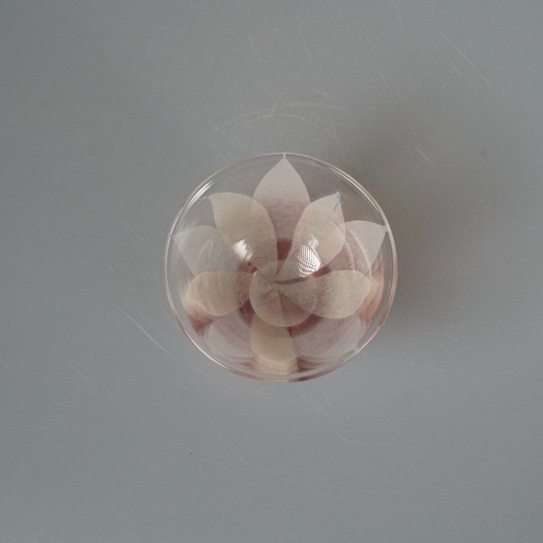 Japanese glass artist Ito Natsuki handmade tea cup — 8 cm, 4 cm high, 80 ml — piece 2 of 2