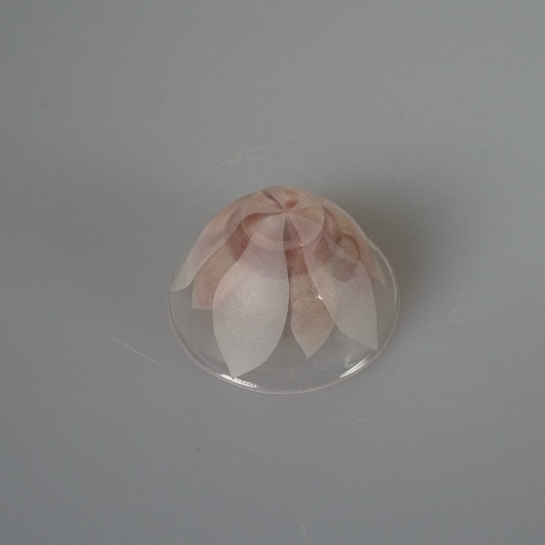 Japanese glass artist Ito Natsuki handmade tea cup — 8 cm, 4 cm high, 80 ml — piece 2 of 2