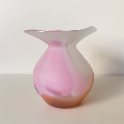 Yukiko Nakano pink vase