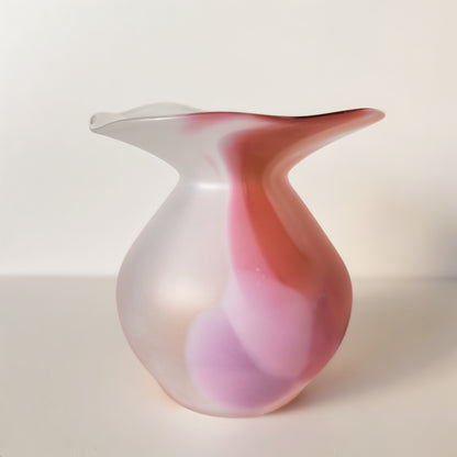 Yukiko Nakano pink vase
