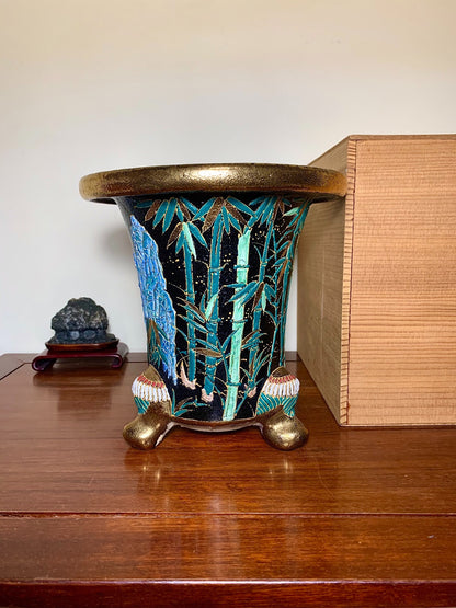 Extremely Rare Sanjun Design Omoto Pot by Ryūzan
