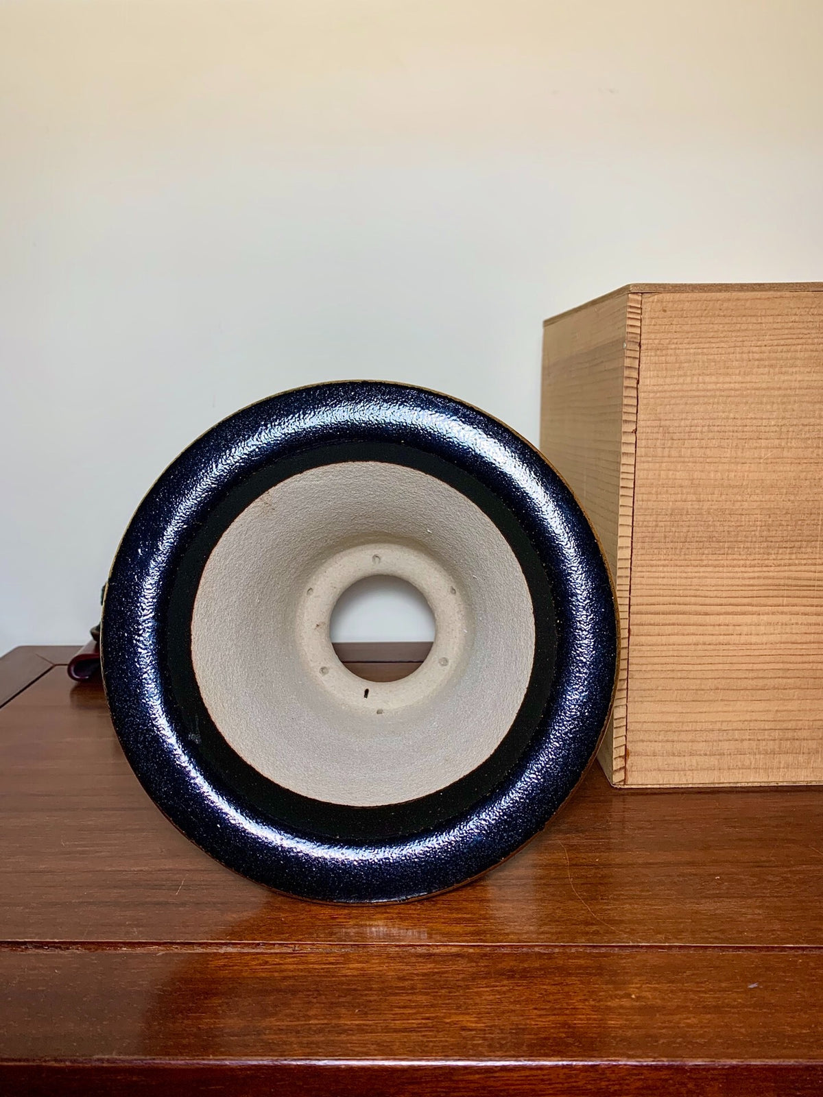 Extremely Rare Sanjun Design Omoto Pot by Ryūzan