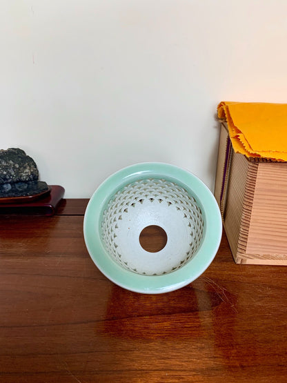 Sanbashi Toshiji Blue-Green Porcelain Relief-Carved Pot