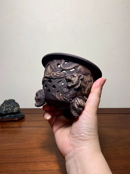 Relief-Carved Tiger Pattern, Ghost Feet, Furan Orchid Pot