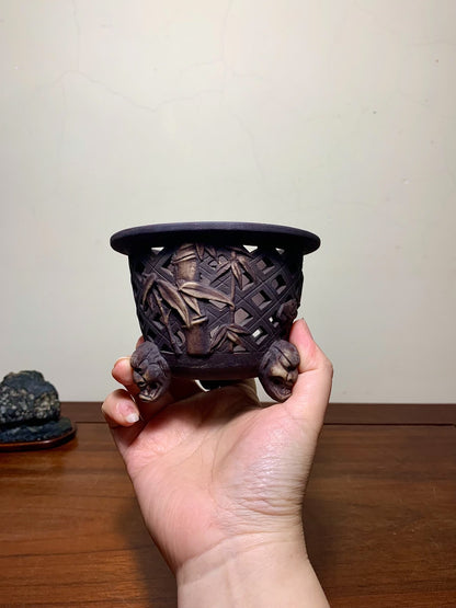 Relief-Carved Tiger Pattern, Ghost Feet, Furan Orchid Pot