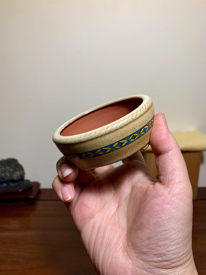 Heian Kōzan, Double Rope-Rimmed Round Pot with Seven Treasure Pattern