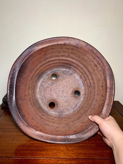 Irregular Outer Rim Nanban Pot by Matsushita Banzai