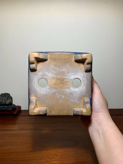 Cloth-Textured Glaze, Cloud Feet, Square Japanese Pot by Watanabe Kazuhiro
