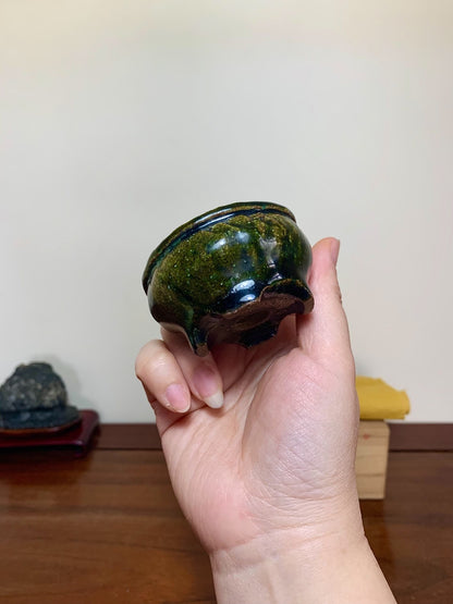 Green Glaze Kiln-Transmuted Hand-Pinched Round Pot by Tsujihikko