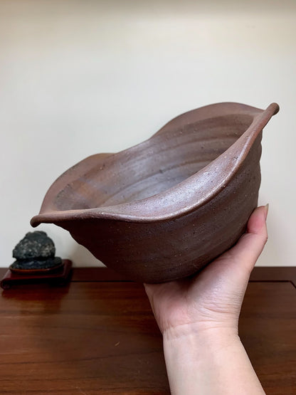 Japanese Top-Tier Irregular Outer-Rim Nanban Pot by Matsushita Banzai