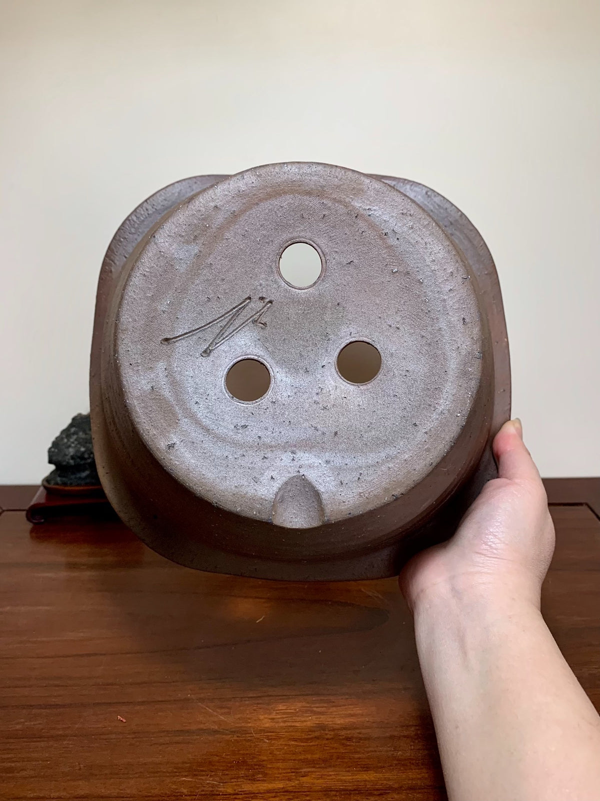 Japanese Top-Tier Irregular Outer-Rim Nanban Pot by Matsushita Banzai
