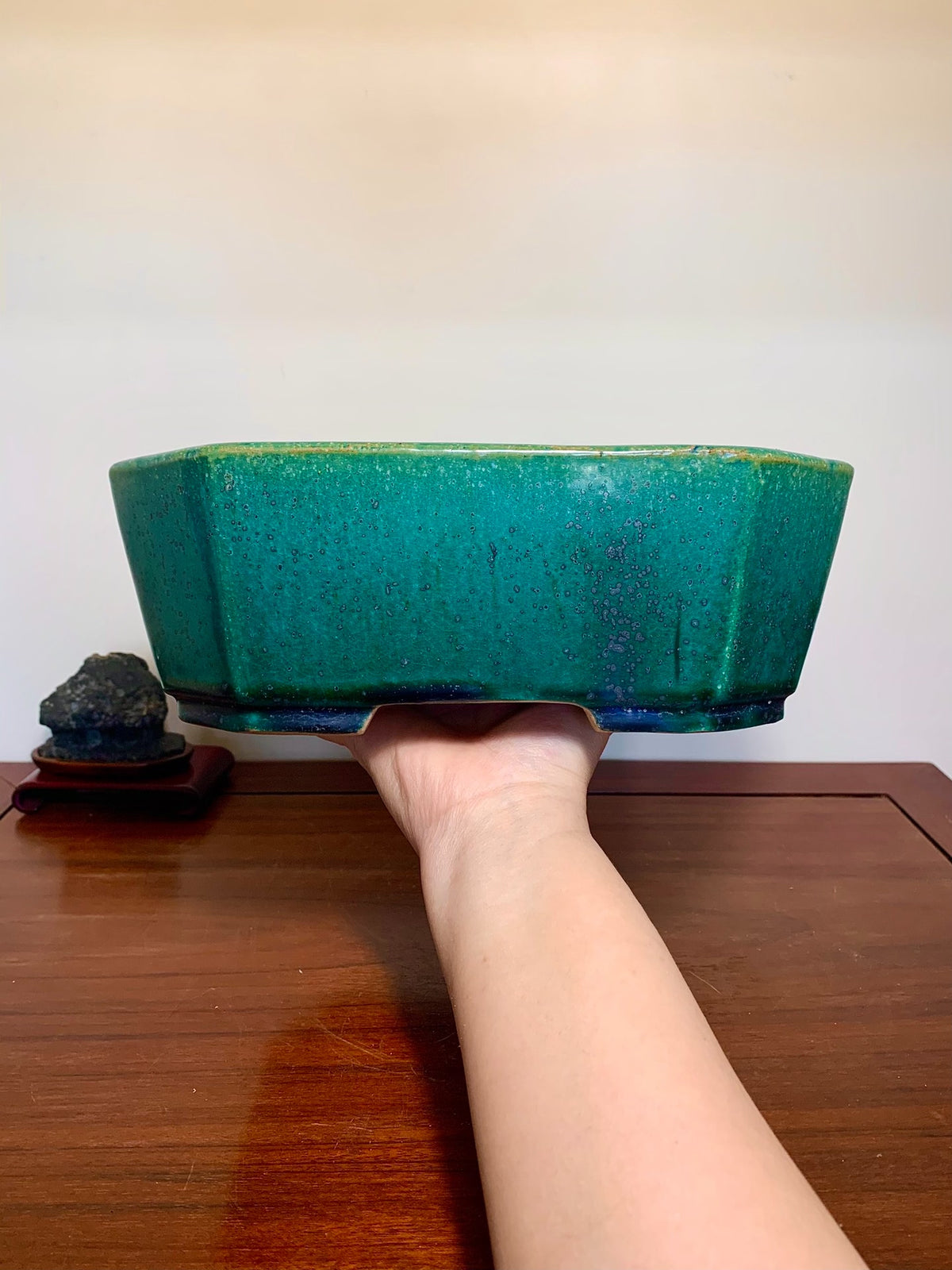 Sen Dai Kōyō Cloth-Textured Glaze Large Cornered Rectangular Japanese Flower Pot