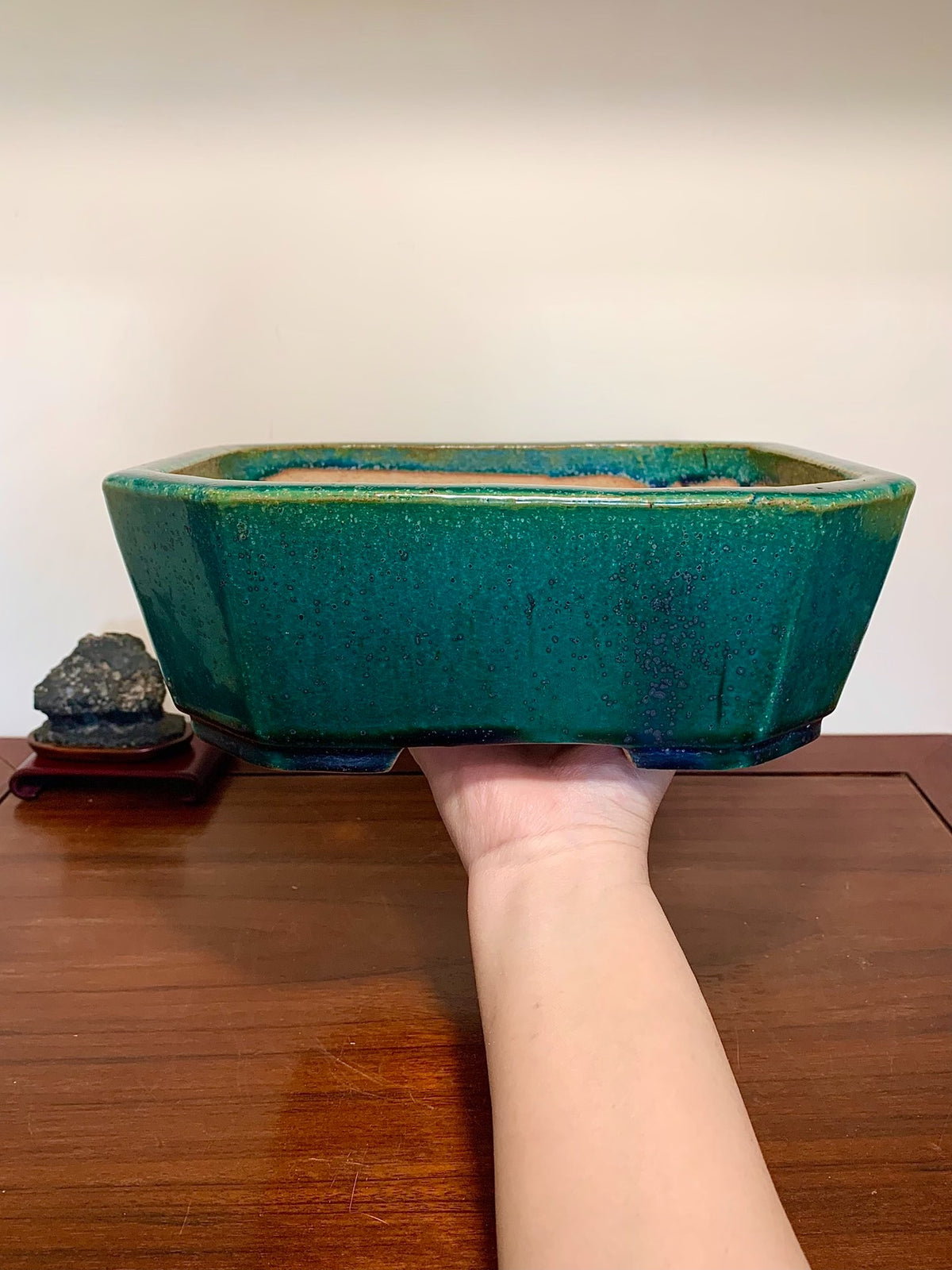 Sen Dai Kōyō Cloth-Textured Glaze Large Cornered Rectangular Japanese Flower Pot