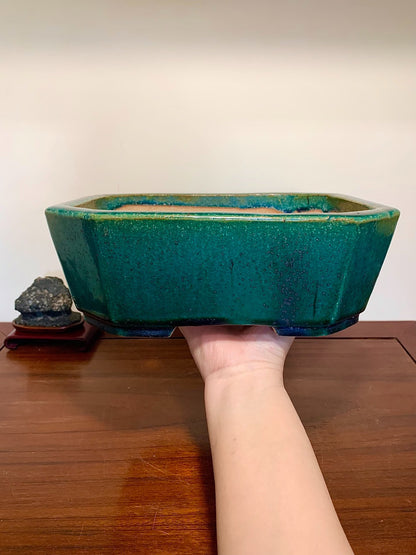 Sen Dai Kōyō Cloth-Textured Glaze Large Cornered Rectangular Japanese Flower Pot
