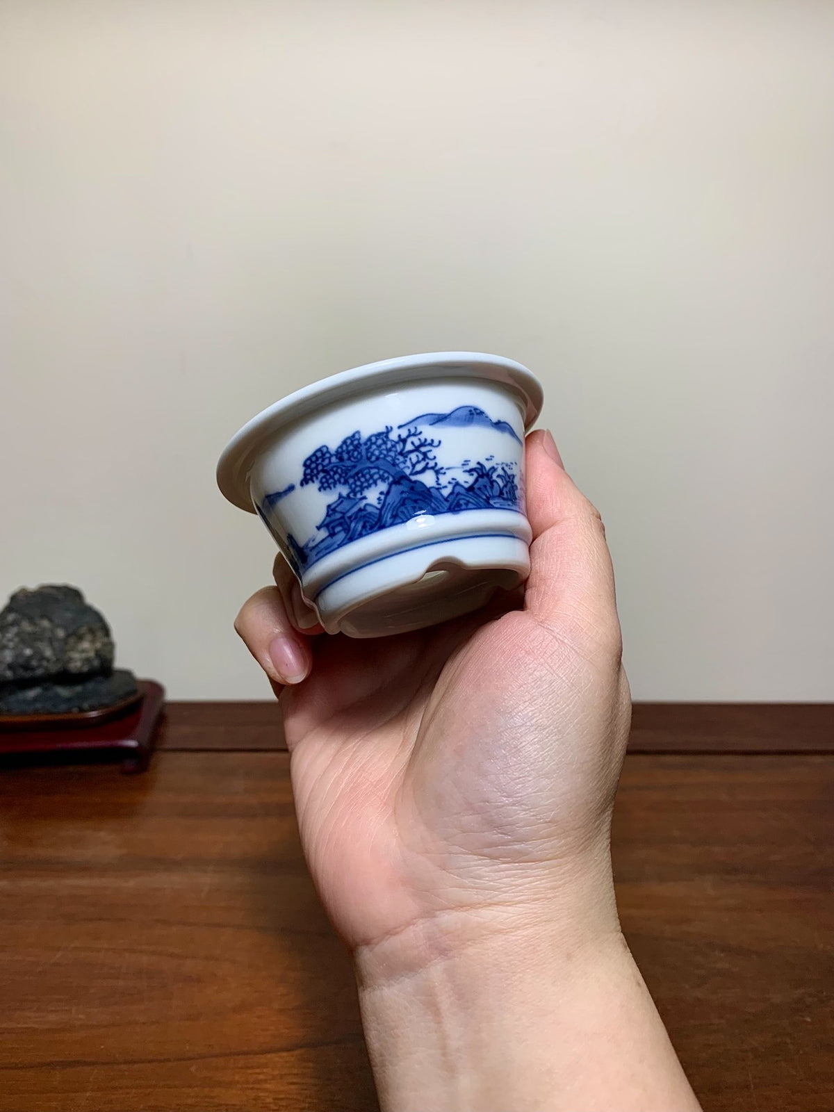 Blue-And-White Landscape Decoration, Outer Rim, Lower Band, Round Pot by Taru Genkō