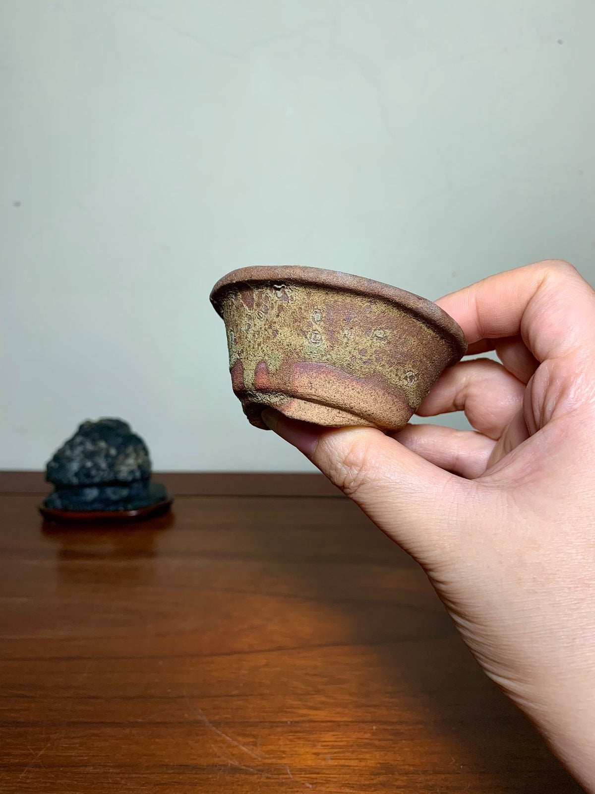 Tani Motohisa Hand-Pinched Round Pot with Outer Rim
