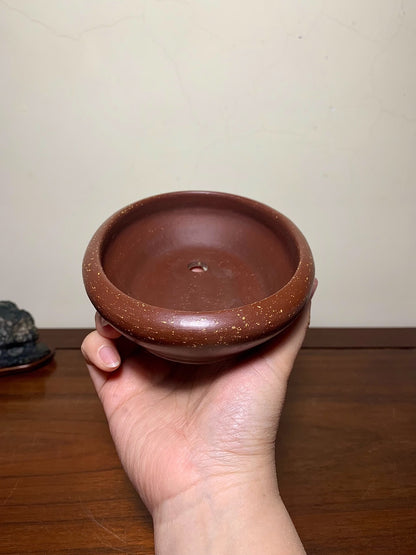 Hand-Pinched Lower Band Cloud Feet Oval Japanese Flower Pot by Suishoen