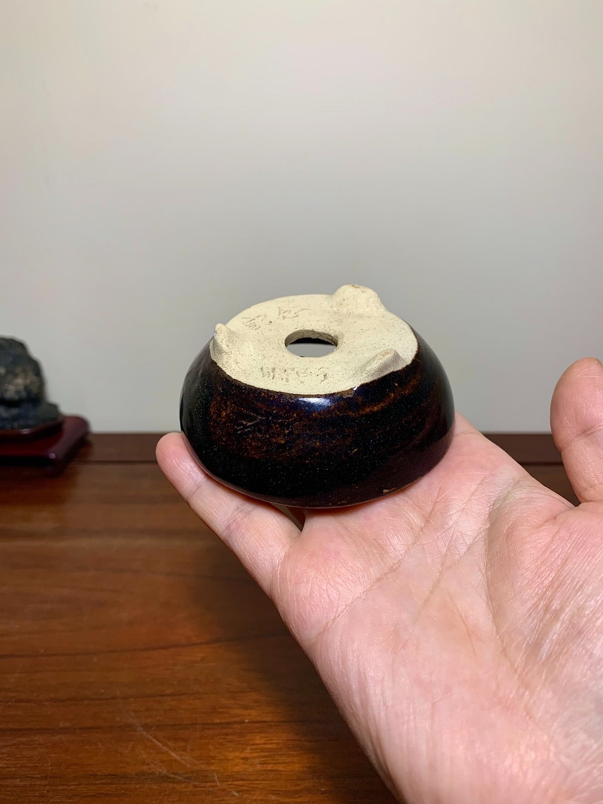 Tenmoku Glaze Three-Footed Round Pot by Mitsuyama