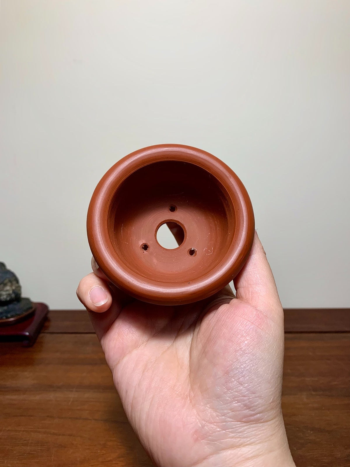 Outer Rim Flower-Foot Round Pot by Bigei