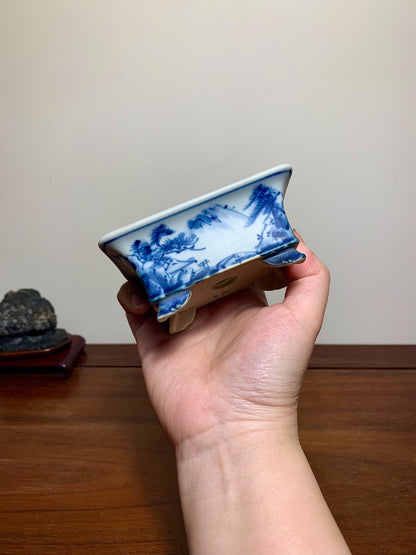Blue-And-White Outer Rim Cloud Feet Rectangular Japanese Flower Pot by Mizuyama