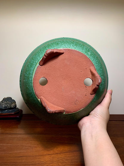 Sen Dai Yōzan Green Glaze Kiln-Transmuted Cloud Feet Conical Japanese Flower Pot
