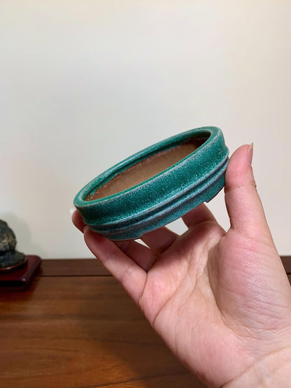 Oohashi Kōsei Classic Green Glaze Double-Band Oval Maple Pot