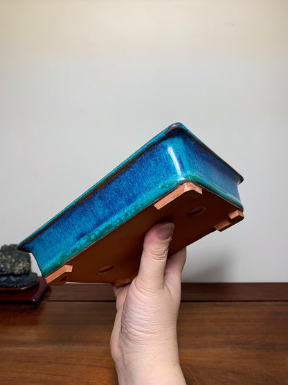 Kiln-Transmuted Rectangular Pot with Cut Feet and Outer Rim, Maple Tree Pot by Sugura Keisen