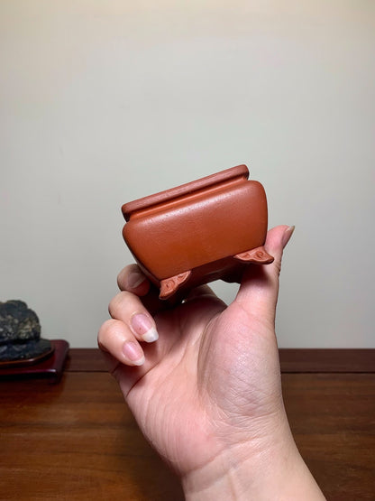 Shōen Shudei Bag-Style Cloud Feet Rectangular Japanese Flower Pot