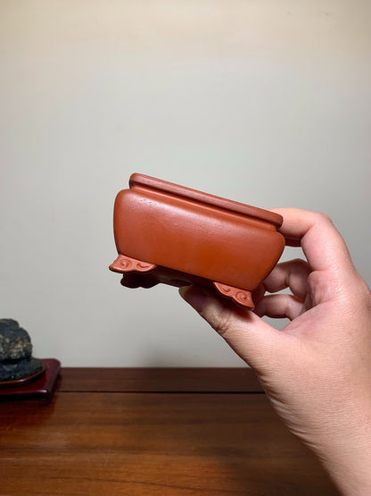 Shōen Shudei Bag-Style Cloud Feet Rectangular Japanese Flower Pot