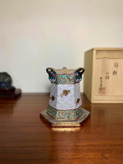Hosshi Kakuei Gold-Enameled Hexagonal Thousand-Wave Bird Omoto Pot