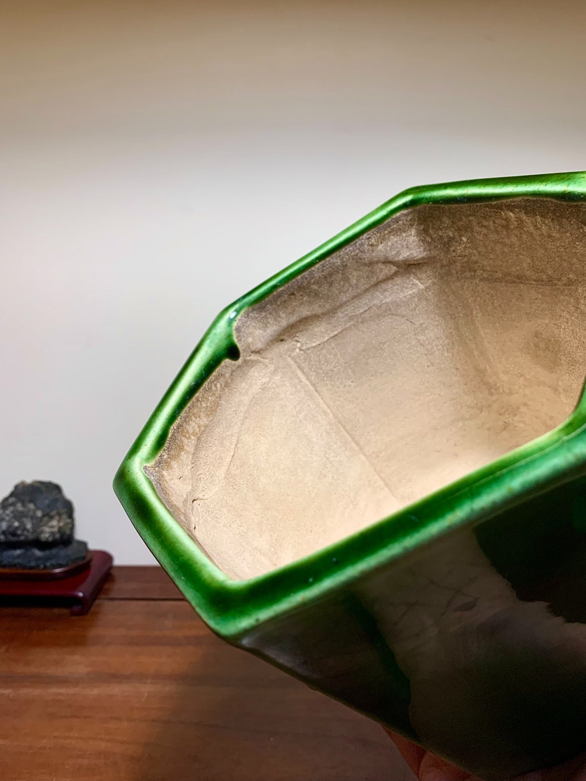 Shido Rimi Green-Glazed Hexagonal Relief-Carved Crane Pattern Cylindrical Pot Japanese Bonsai Pot