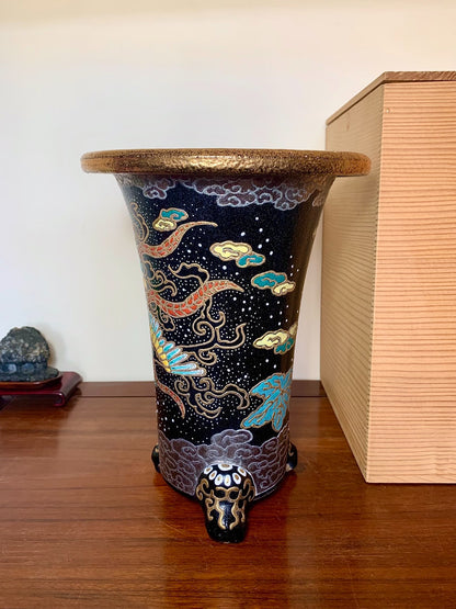 Hosshi Kakuei Gold-And-Silver Fully Painted Phoenix Design Omoto Pot